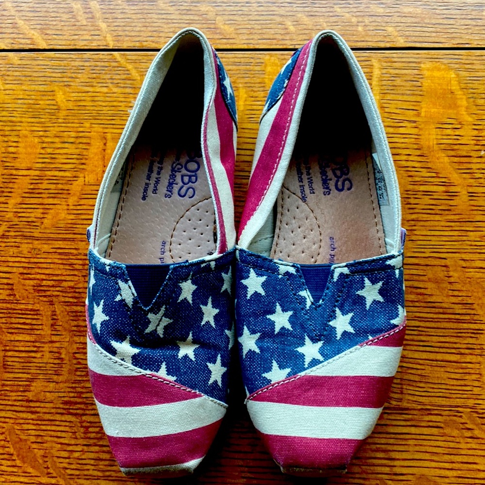Bobs patriotic flats
